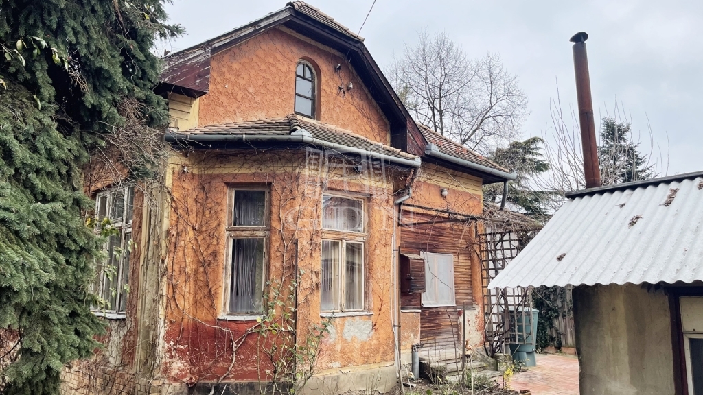 For sale Budapest XVI. kerület Family House